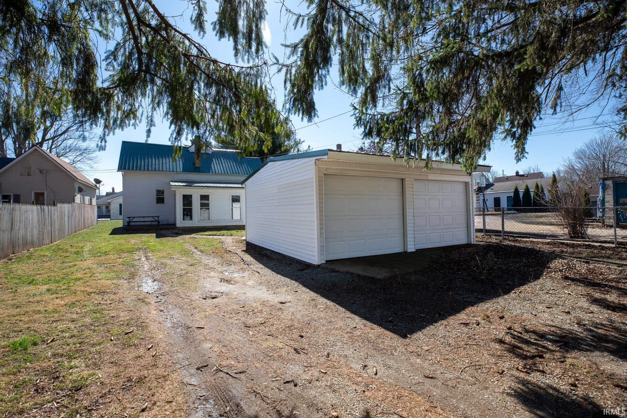 206 West Williams Street Argos, IN 46501 - Photo 3 of 19