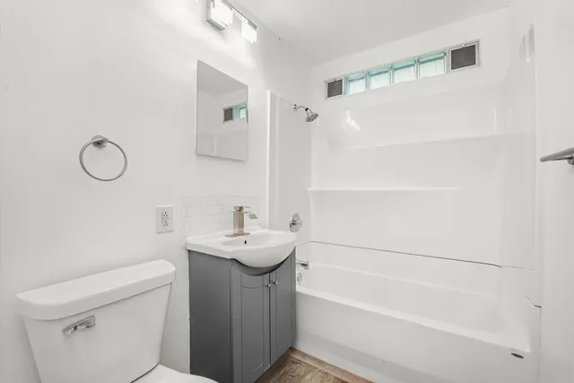 $199,999 | 300 Meota Street, Park Forest, IL 60466