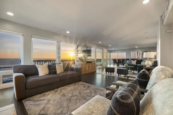 $5,450,000 | 1317 South Pacific Street, Oceanside, CA 92054