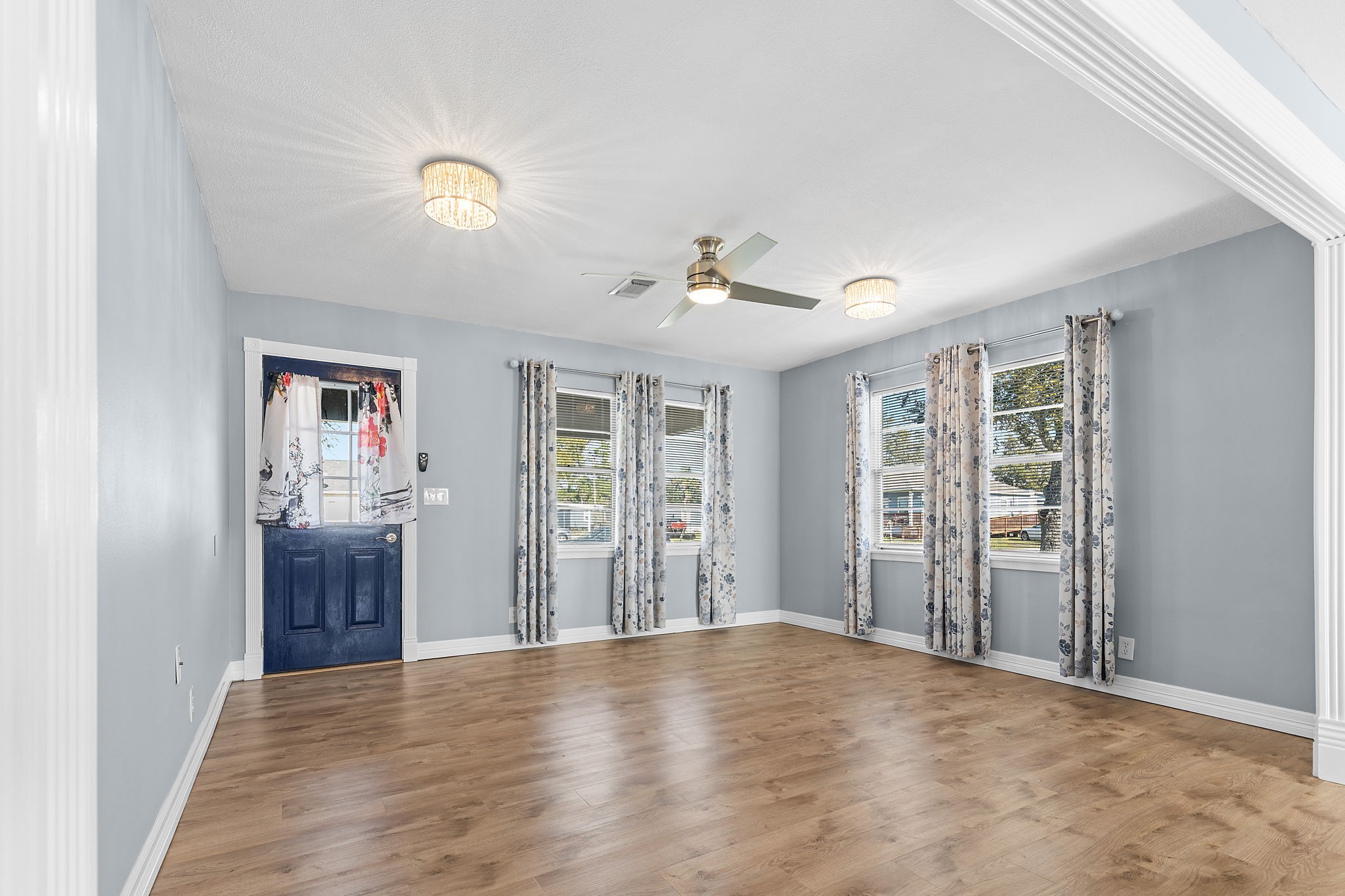 1051 Ave A Bacliff, TX 77518 - Photo 4 of 20 a view of an empty room with a window