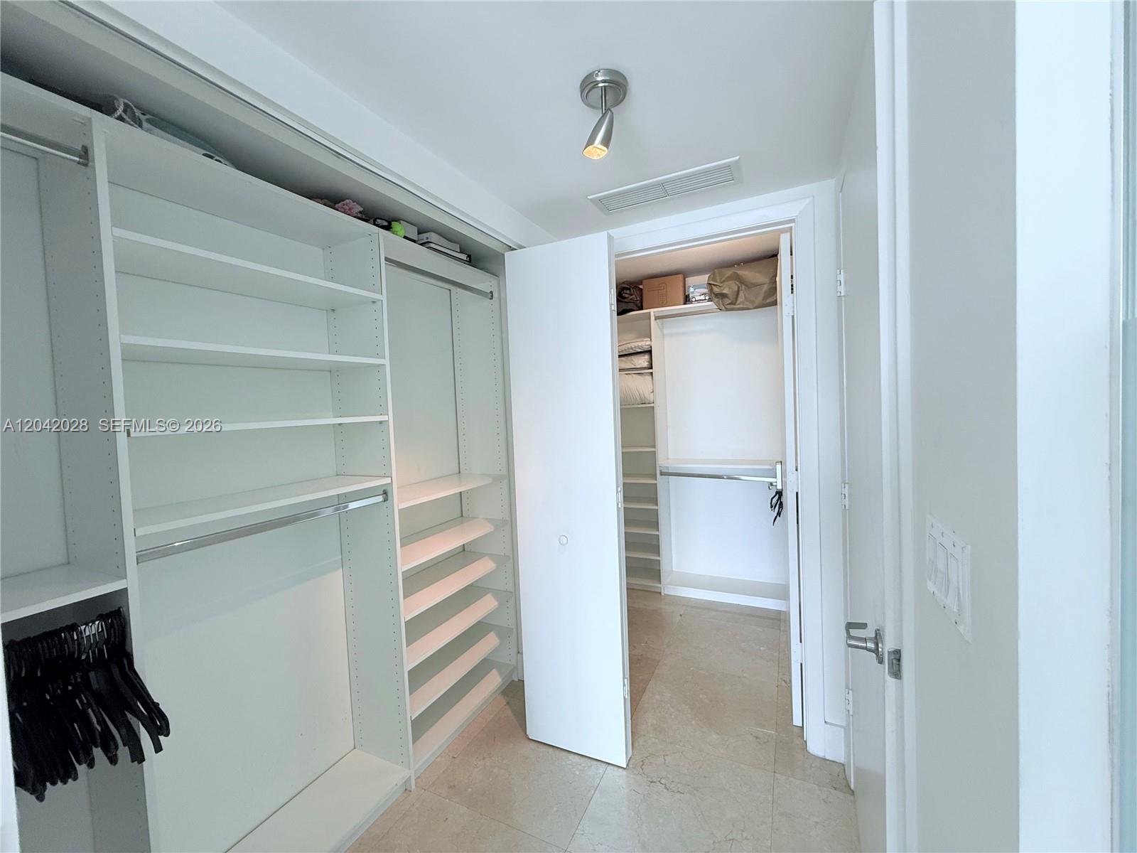 92 Southwest 3rd Street, Unit 4311 Miami, FL 33130 - Photo 31 of 54 Master
