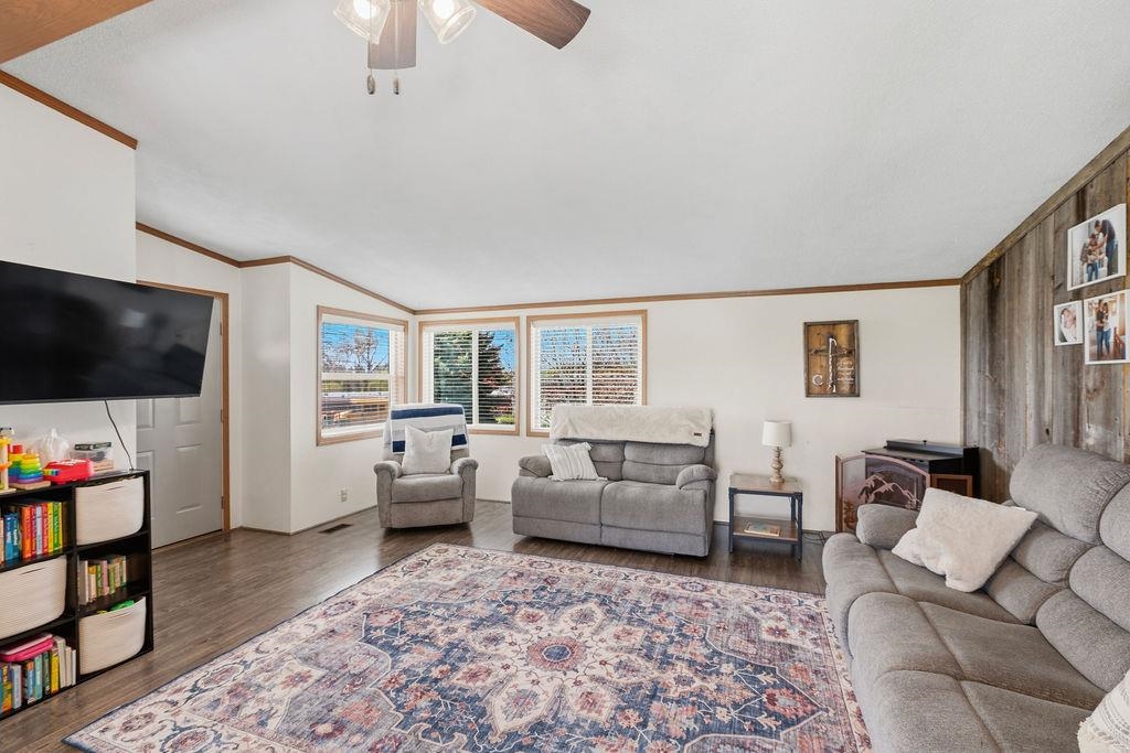 810 North 1st Street Garfield, WA 99130 - Photo 3 of 32