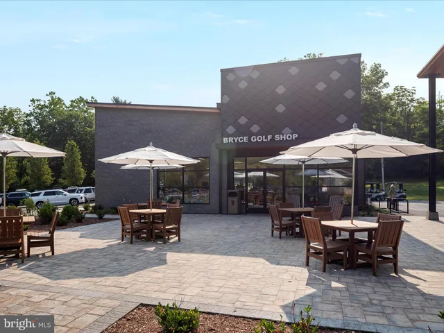 $640,000 | 268 Dogwood Drive, Mount Jackson, VA 22842