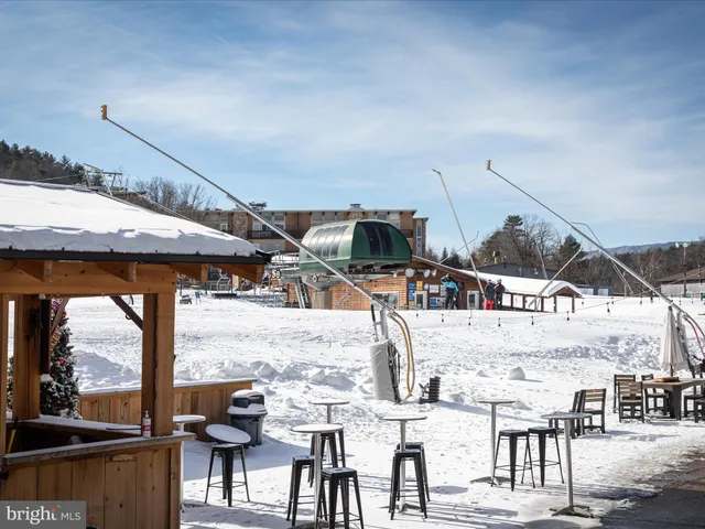 $640,000 | 268 Dogwood Drive, Mount Jackson, VA 22842