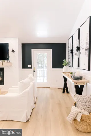 a view of an ocean from a yard