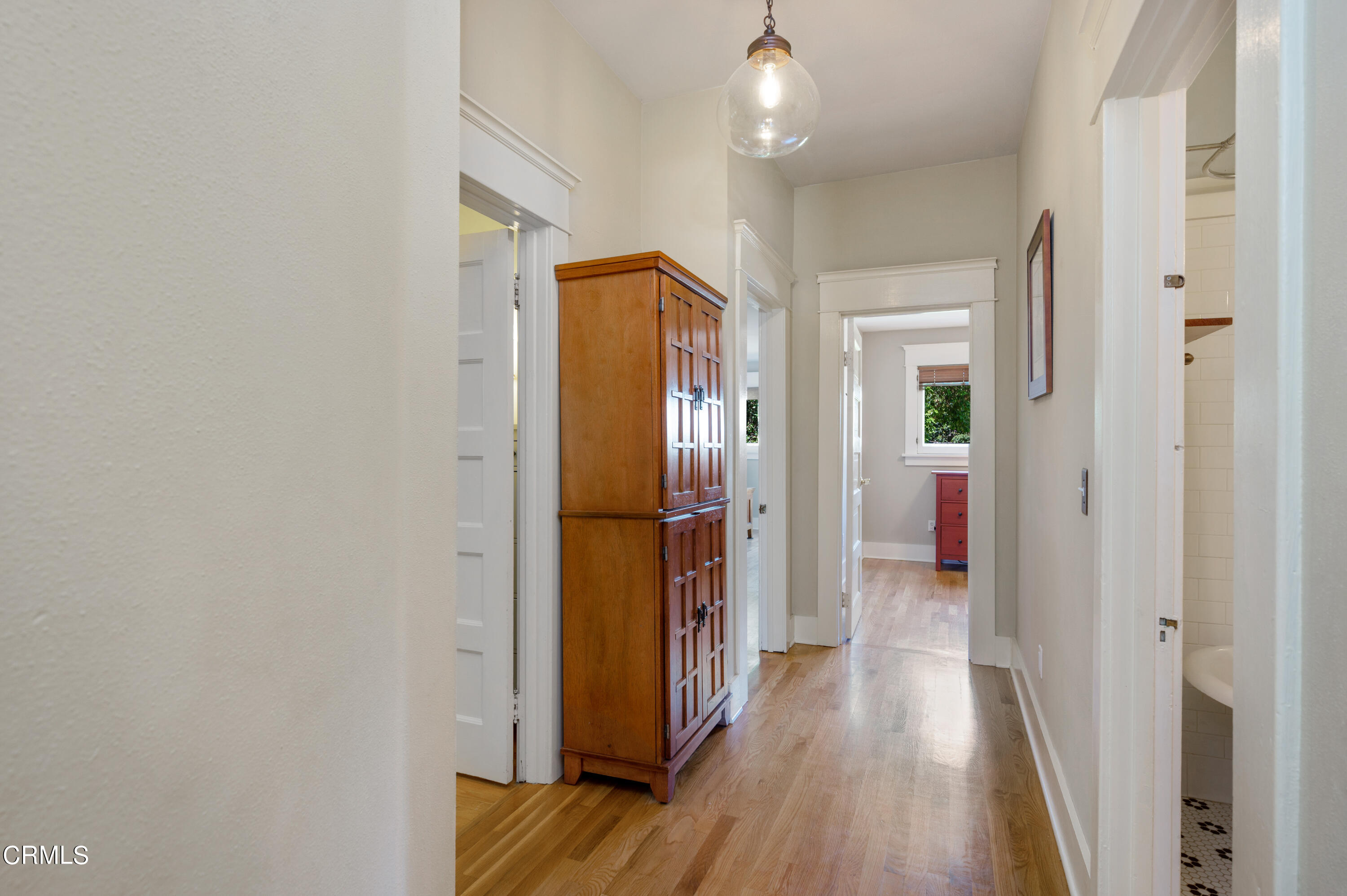 1265 North Wilson Avenue Pasadena, CA 91104 - Photo 14 of 48 a view of hallway with wooden floor