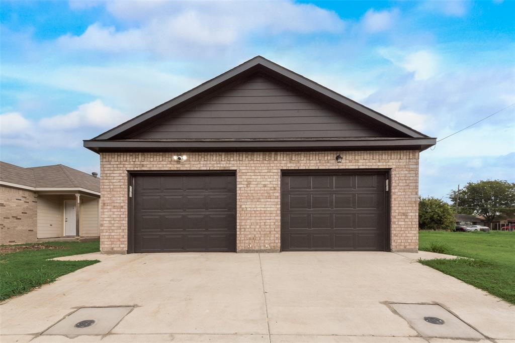 a front view of grey house