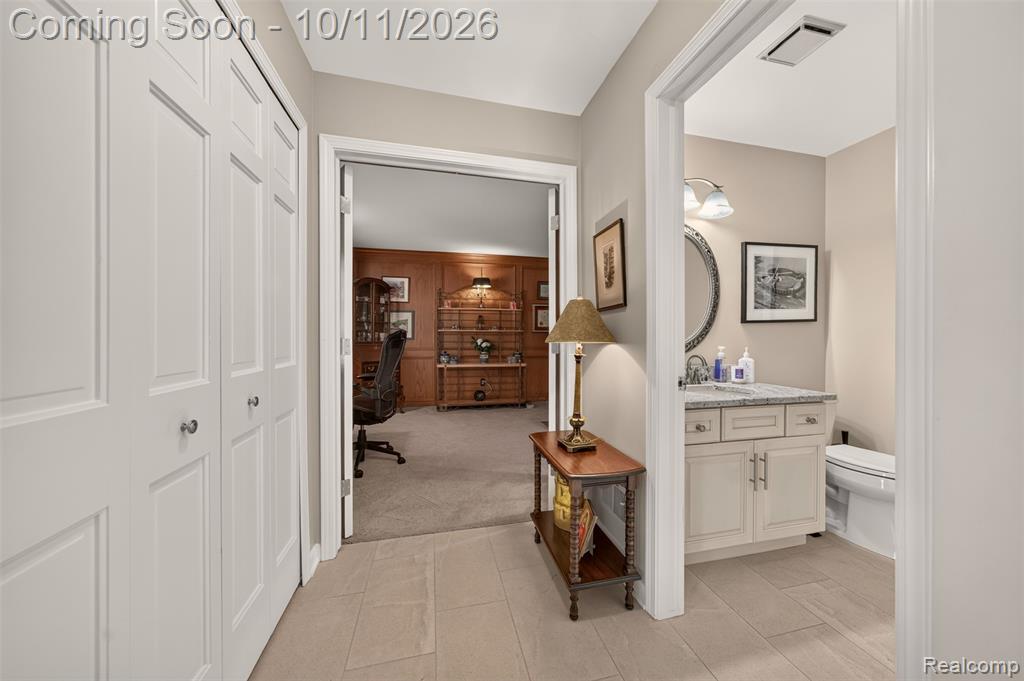 3705 Summit Ridge Drive Rochester Hills, MI 48306 - Photo 8 of 97 Gallery Image 8