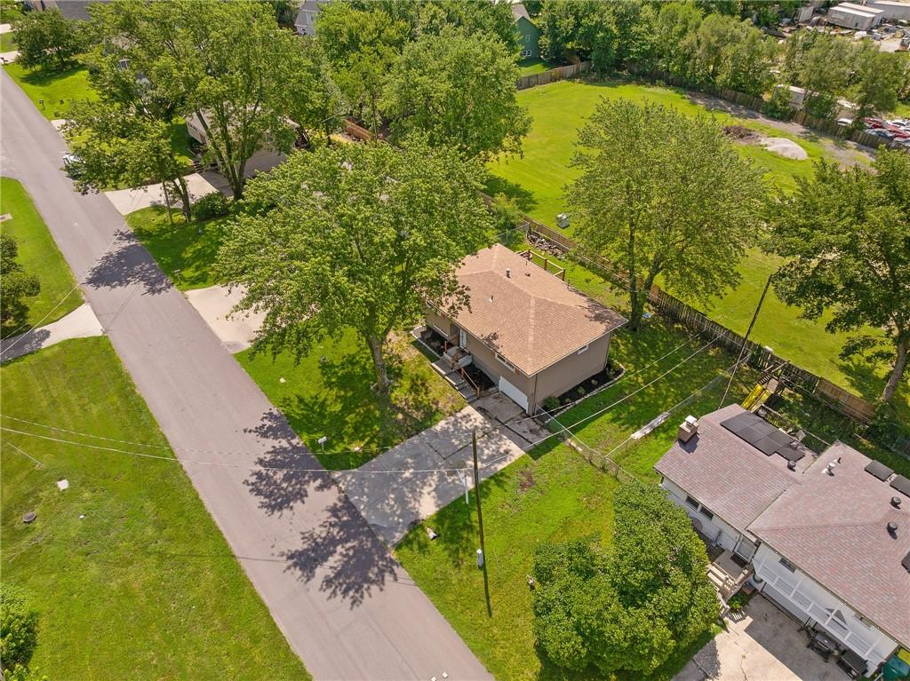 305 West South Street Spring Hill, KS 66083 - Photo 56 of 59