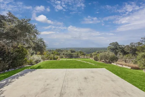 a view of a yard and a yard