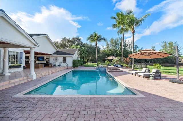 $1,990,000 | 8020 Northwest 47th Drive, Coral Springs, FL 33067