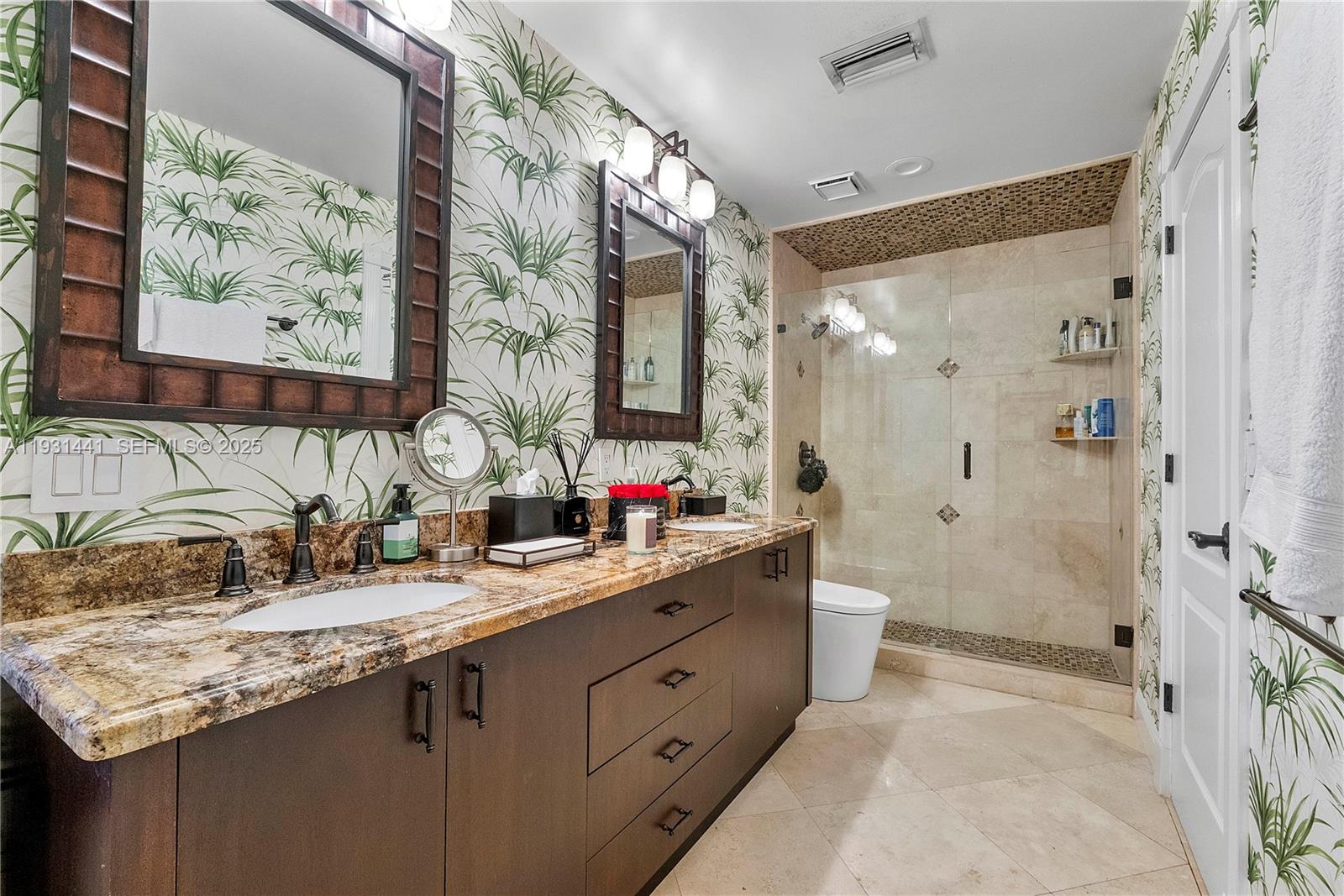 8020 Northwest 47th Drive Coral Springs, FL 33067 - Photo 67 of 83 Bathroom/Cabana