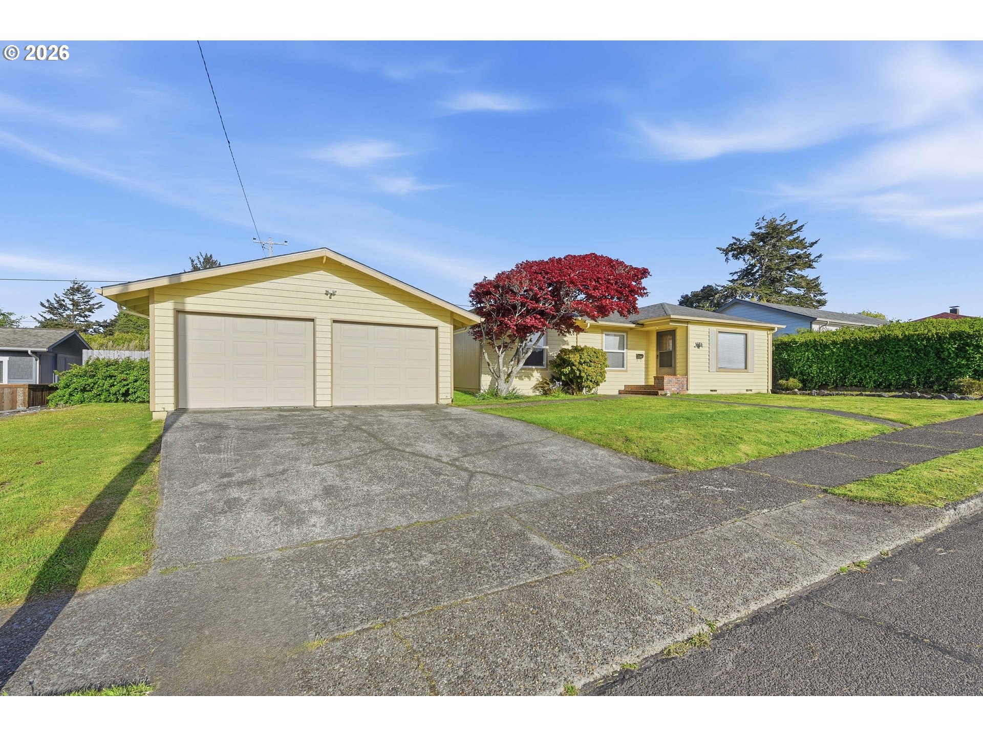 1707 Hayes Street North Bend, OR 97459 - Photo 2 of 42