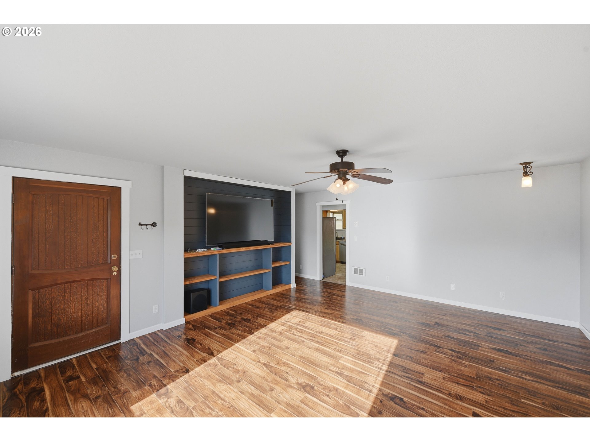 1707 Hayes Street North Bend, OR 97459 - Photo 5 of 42