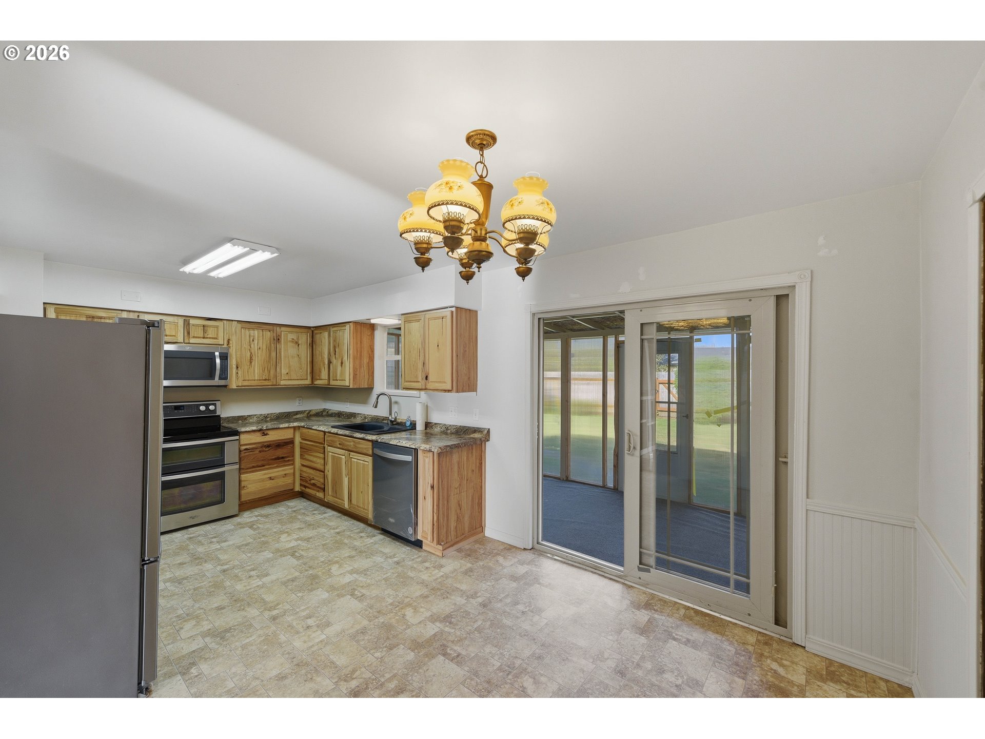 1707 Hayes Street North Bend, OR 97459 - Photo 8 of 42