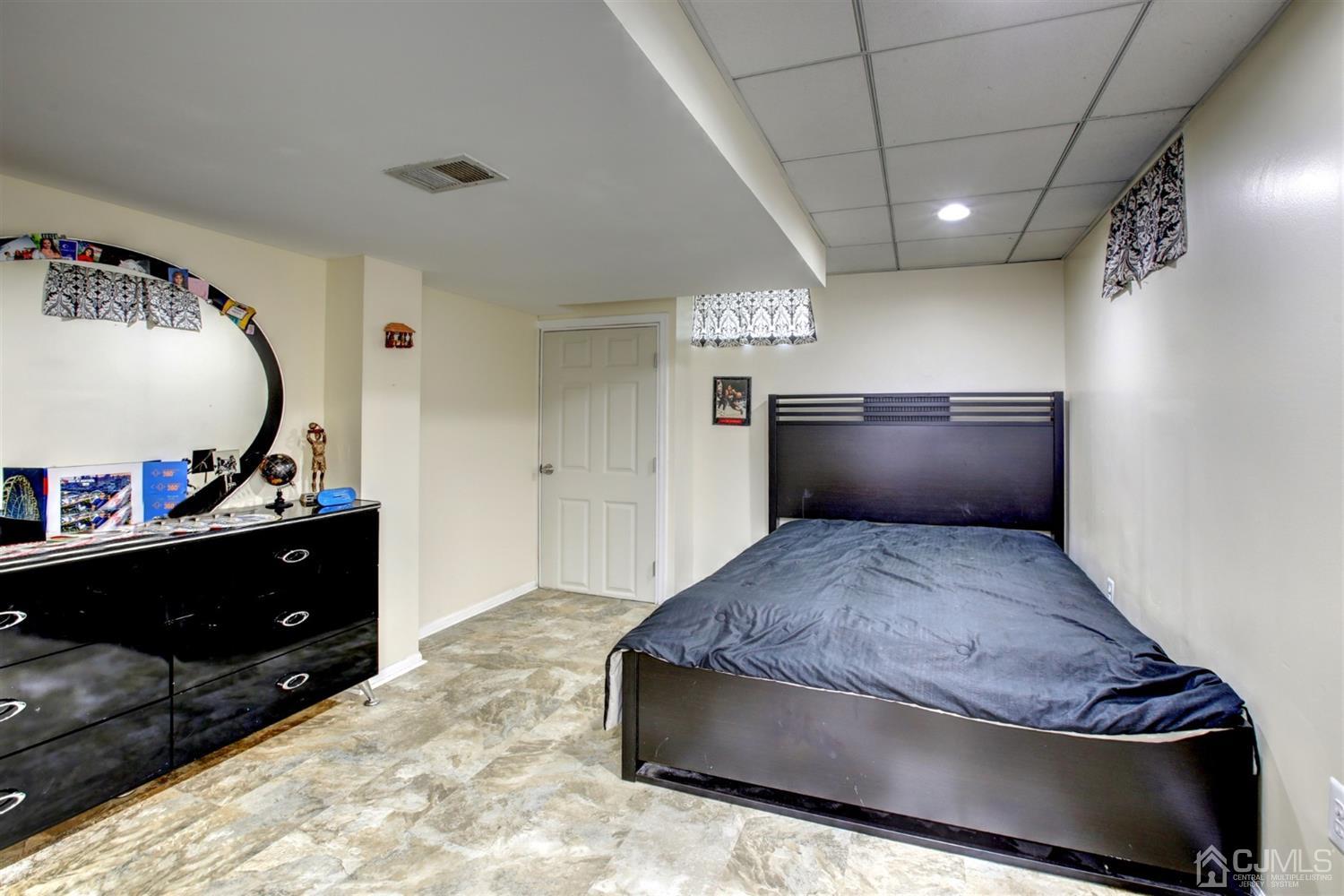 11 Walnut Court Old Bridge, NJ 07747 - Photo 27 of 32 a living room with furniture