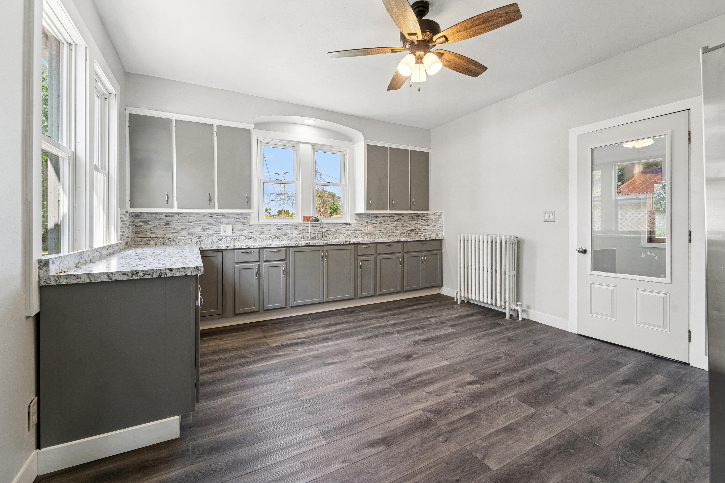 161 East Scott Street Fond du Lac, WI 54935 - Photo 7 of 34 Photo-7