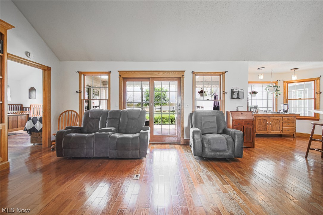 2040 Wesley Chapel Road Zanesville, OH 43701 - Photo 15 of 50