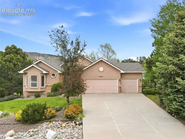 $829,900 | 20247 Melanie Ann Court, Monument, CO 80132
