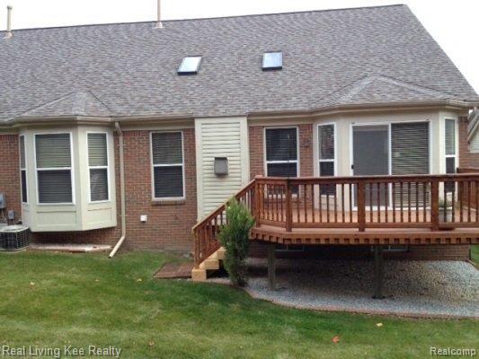 965 Churchill Circle, Unit 71 Rochester, MI 48307 - Photo 14 of 14 Back of condo.jpg