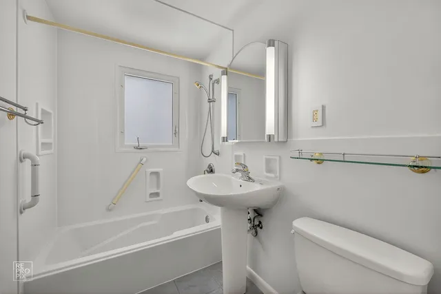 $293,000 | 17954 West Big Oaks Road, Grayslake, IL 60030