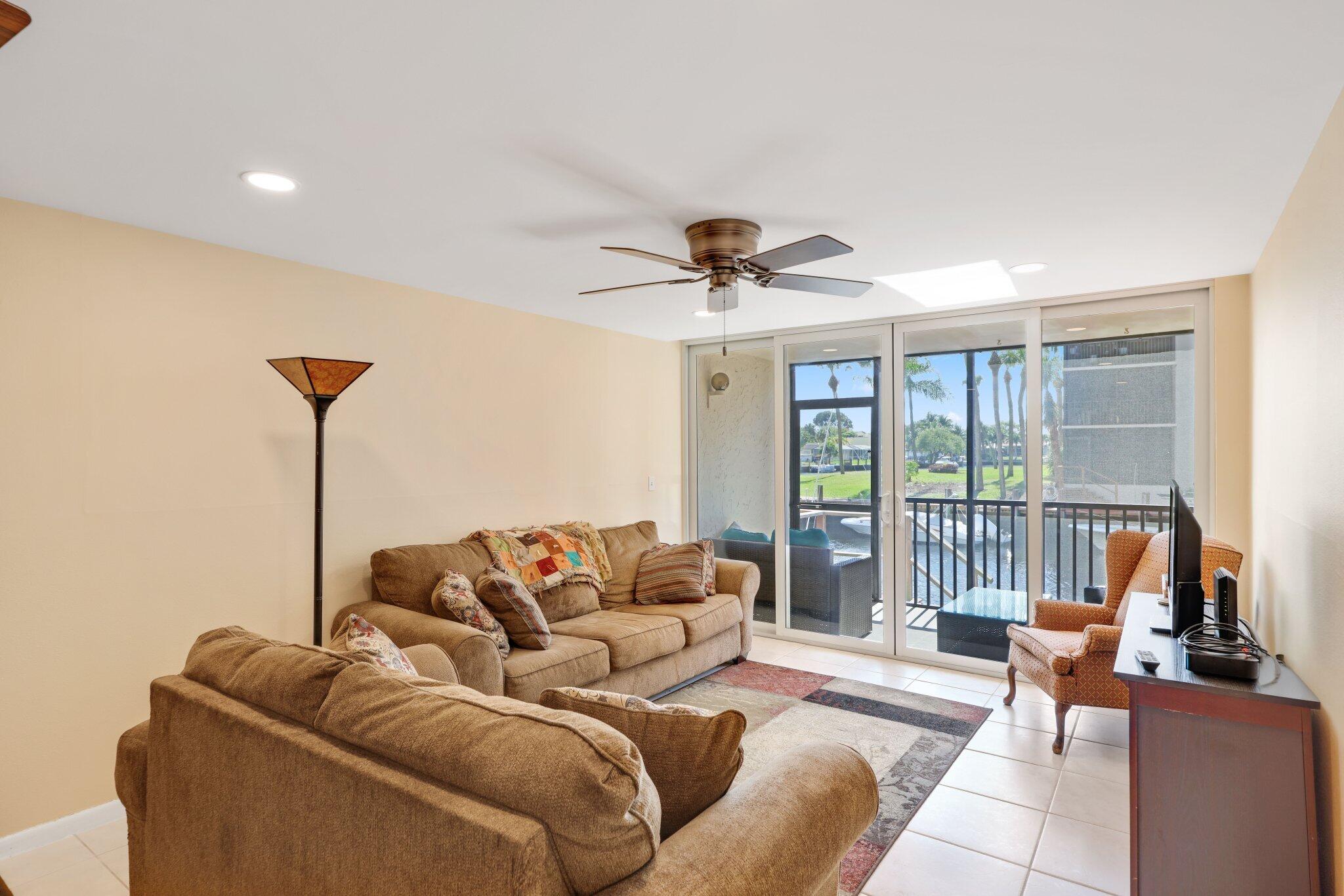 8 Royal Palm Way, Unit 103 Boca Raton, FL 33432 - Photo 16 of 53 8 Royal Palm Way - 32.jpg-SMALL