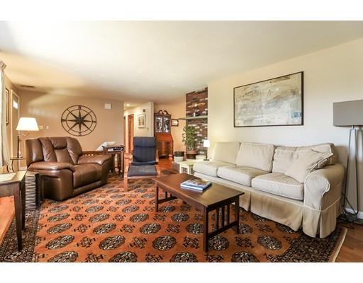 5 Heath Road Wareham, MA 02576 - Photo 5 of 30 Gallery Image 5