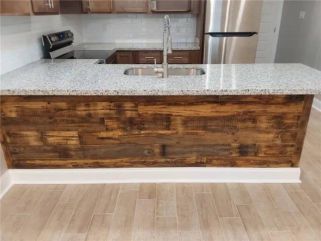 $2,000 | 409 East Prosper Street, Chalmette, LA 70043