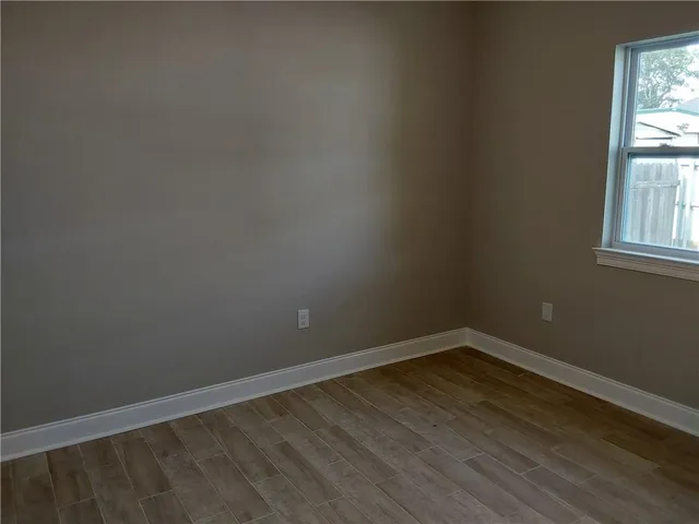 $2,000 | 409 East Prosper Street, Chalmette, LA 70043