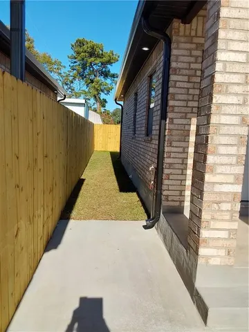 $2,000 | 409 East Prosper Street, Chalmette, LA 70043