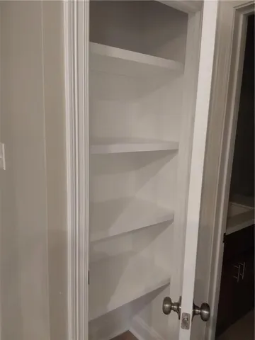 $2,000 | 409 East Prosper Street, Chalmette, LA 70043