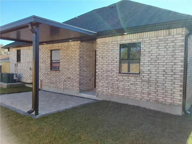 $2,000 | 409 East Prosper Street, Chalmette, LA 70043