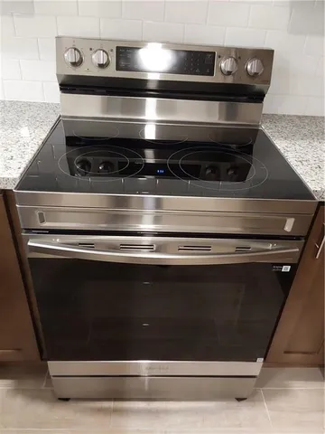 $2,000 | 409 East Prosper Street, Chalmette, LA 70043