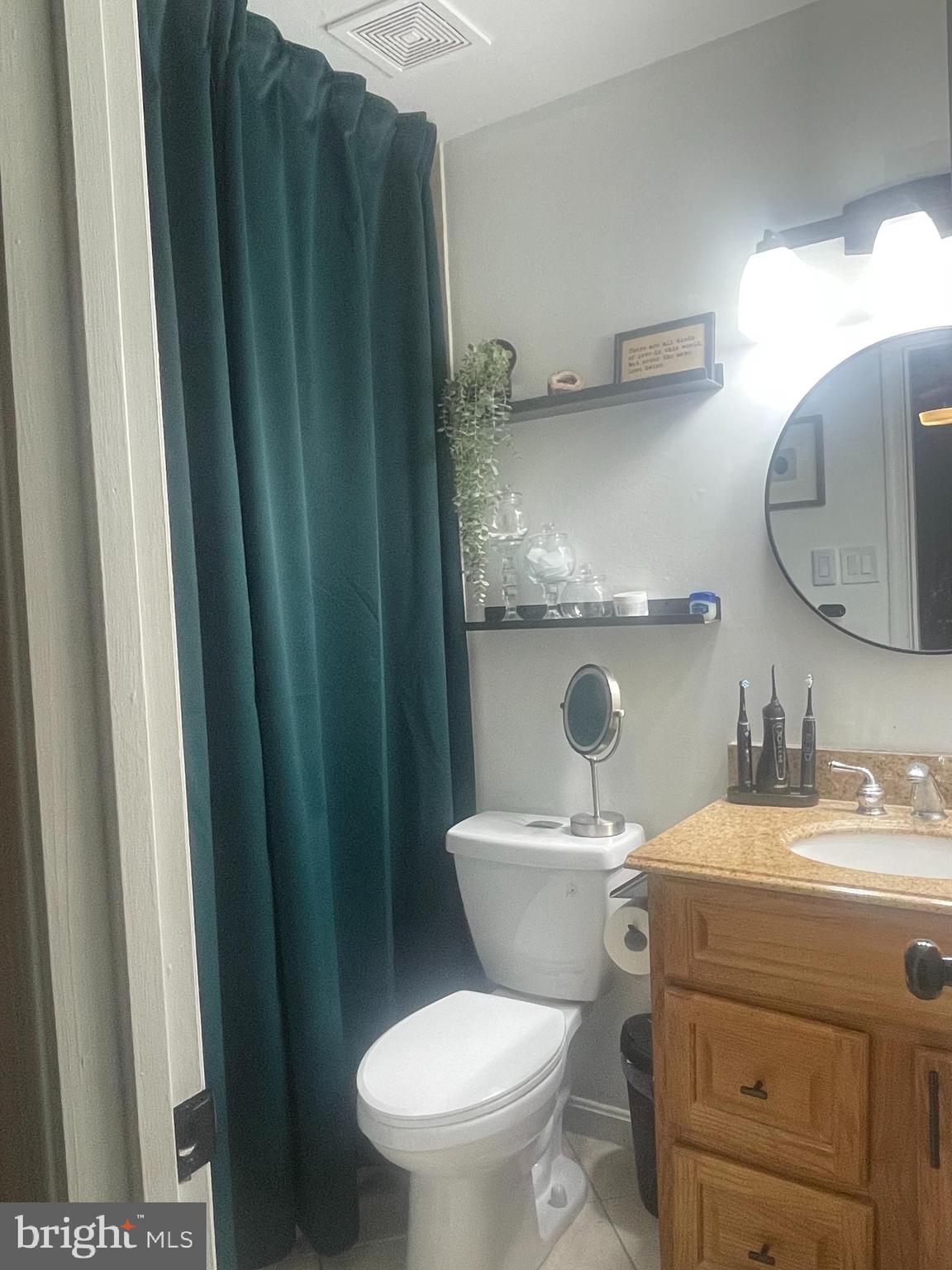 24 Wilcox Court Silver Spring, MD 20906 - Photo 13 of 35 Master bath