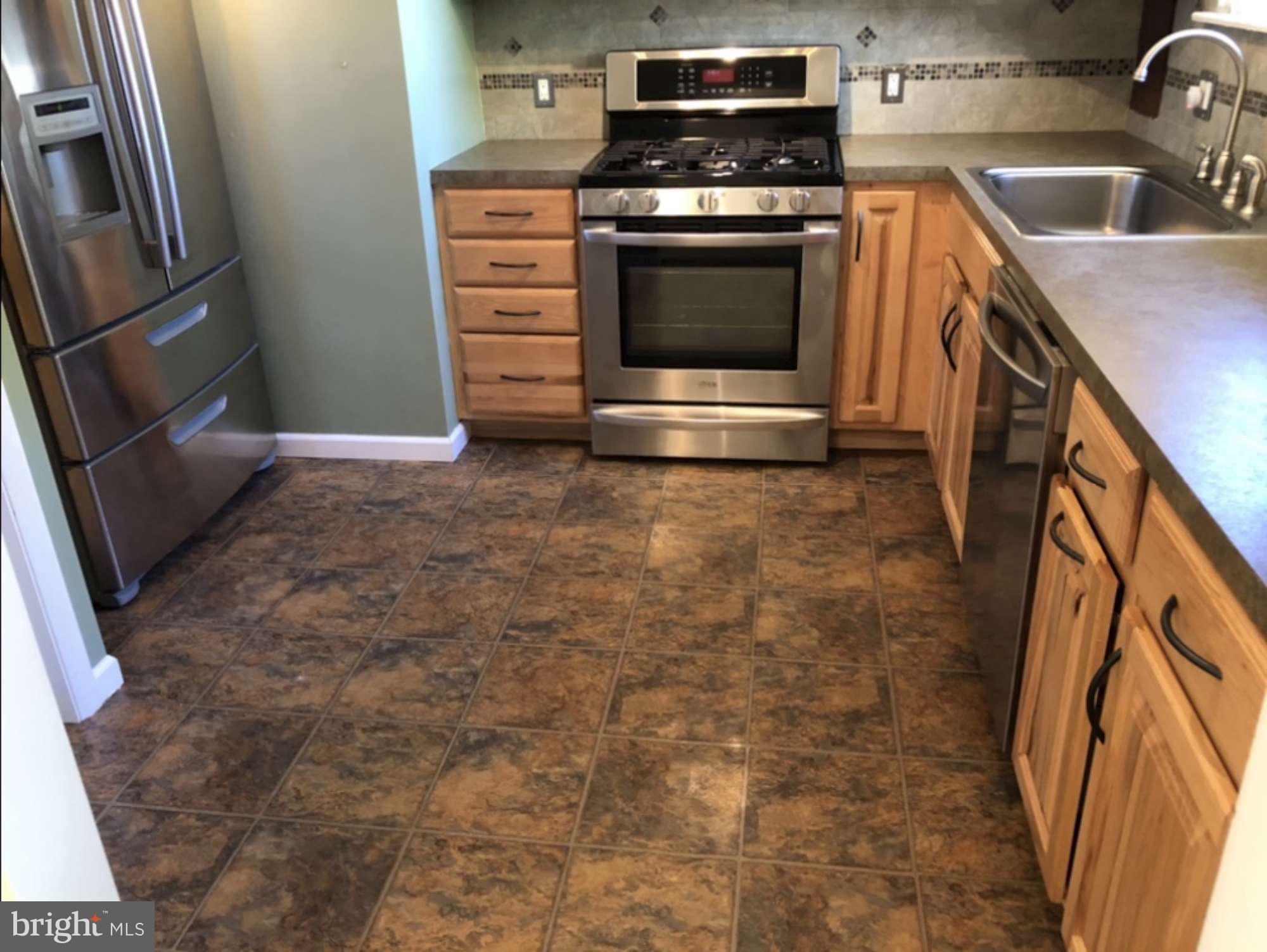 84 Eaves Mill Road Medford, NJ 08055 - Photo 7 of 20 Kitchen