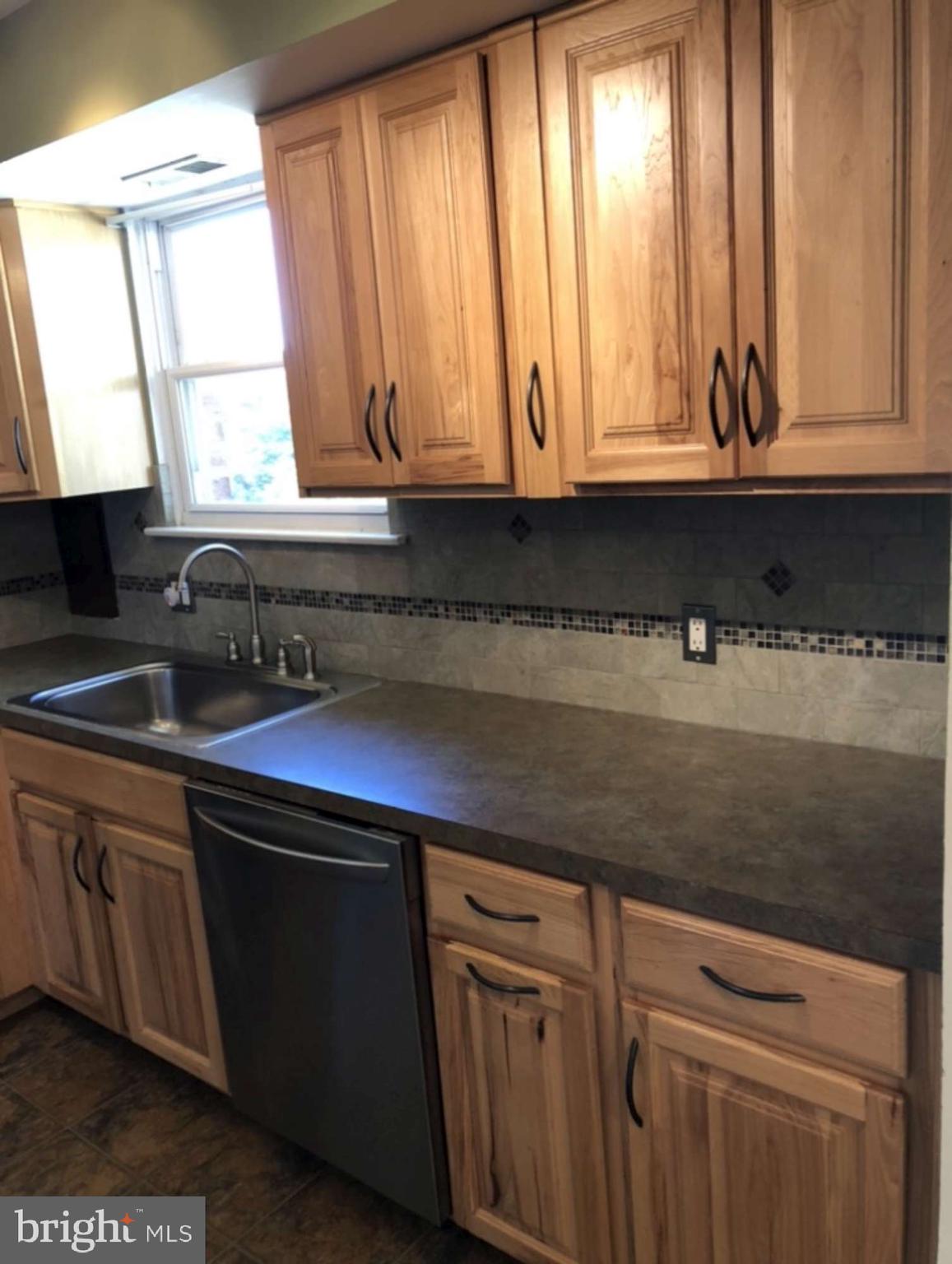84 Eaves Mill Road Medford, NJ 08055 - Photo 8 of 20 Kitchen