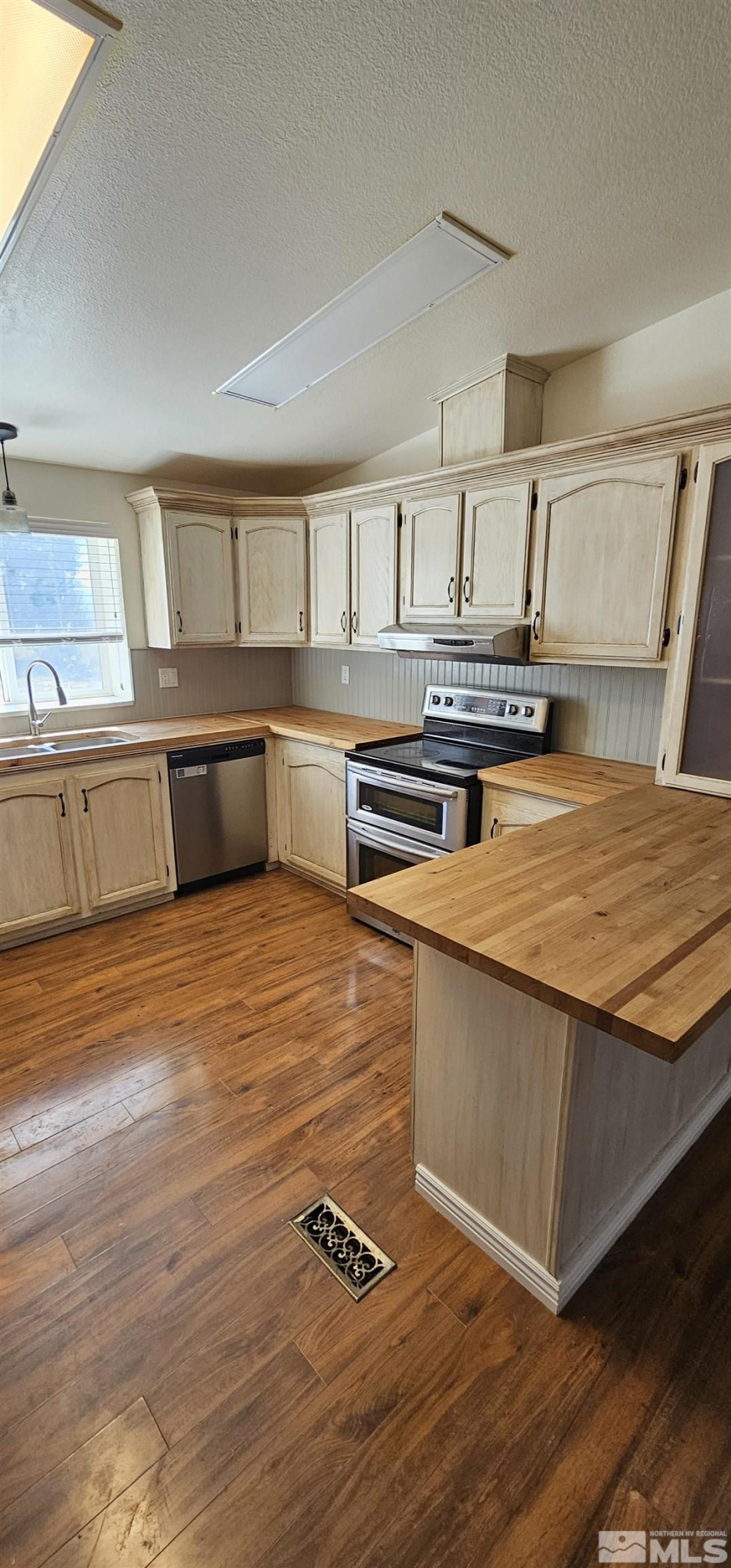 306 Gendron Road West Round Mountain, NV 89045 - Photo 18 of 35 Photo 18