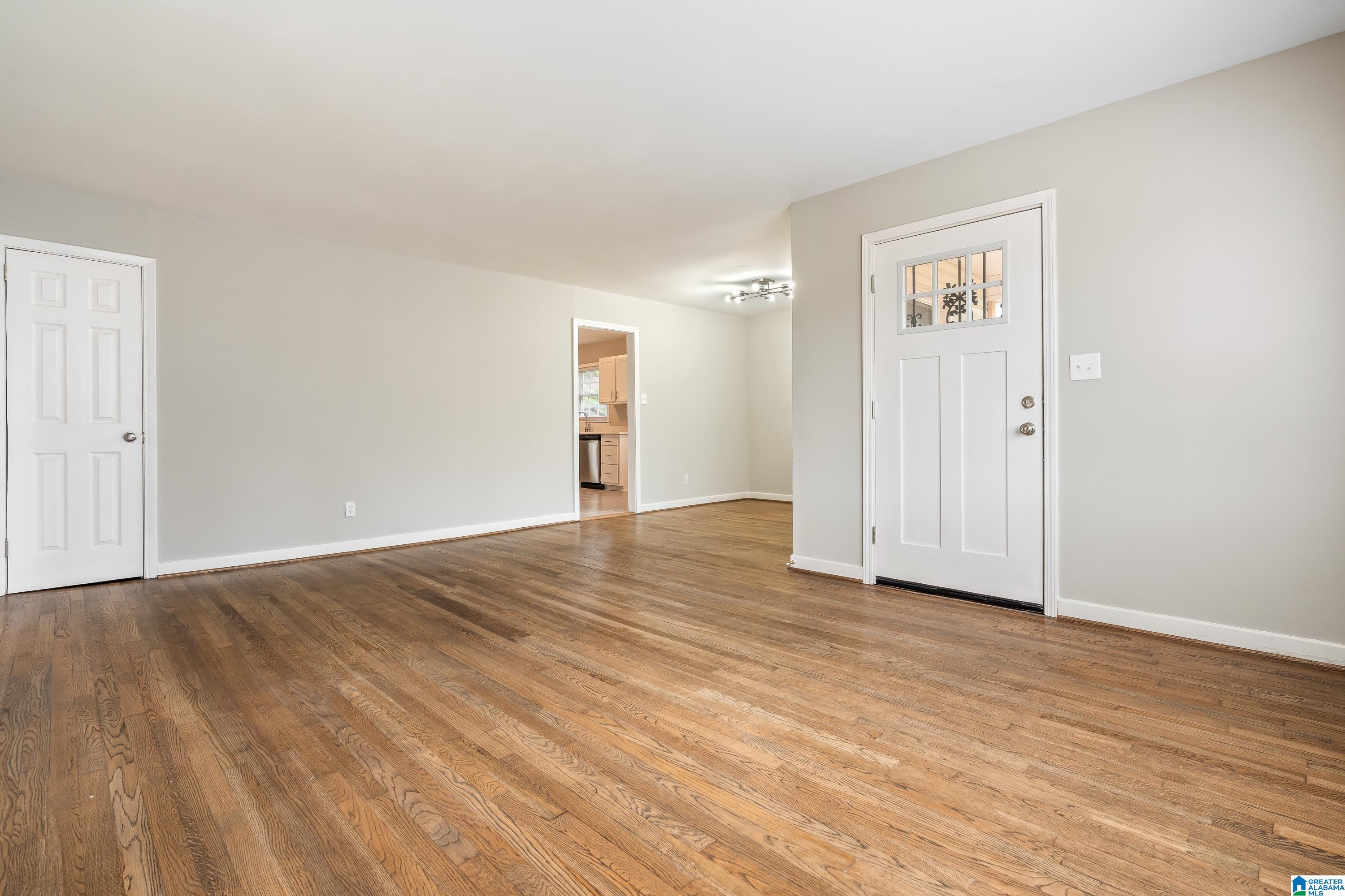 1304 Mims Street Southwest Birmingham, AL 35211 - Photo 7 of 27