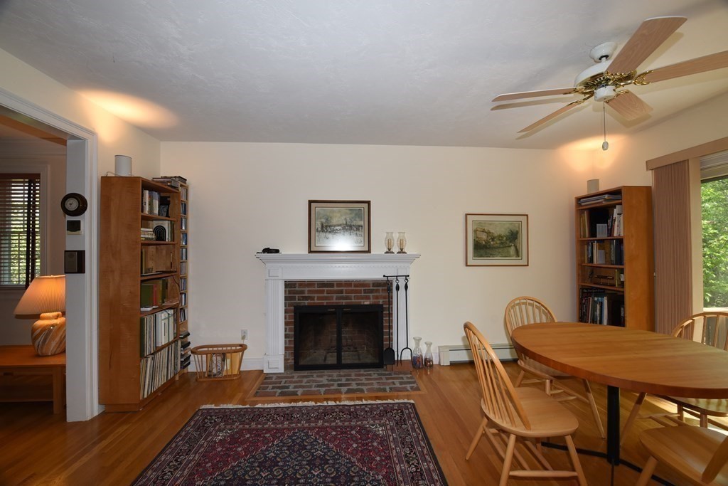 261 Gannett Road Scituate, MA 02066 - Photo 7 of 42 Gallery Image 7
