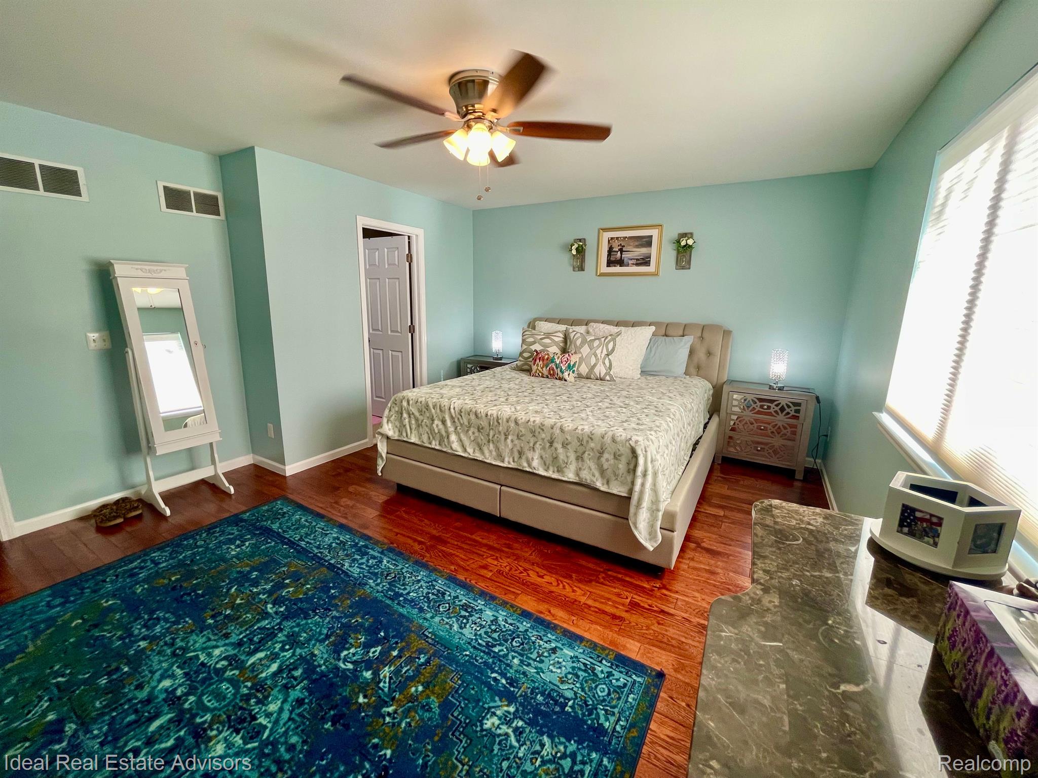 2474 Hessel Avenue Rochester, MI 48307 - Photo 34 of 37 Gallery Image 34