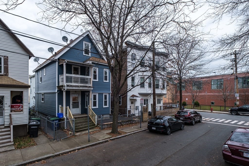 3 Dell Street, Unit 1 Somerville, MA 02145 - Photo 10 of 10