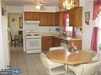 1519 Bridgeboro Road Beverly, NJ 08010 - Photo 4 of 11