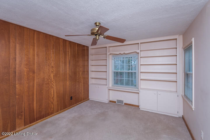 513 Brookview Road Louisville, KY 40207 - Photo 25 of 68 009