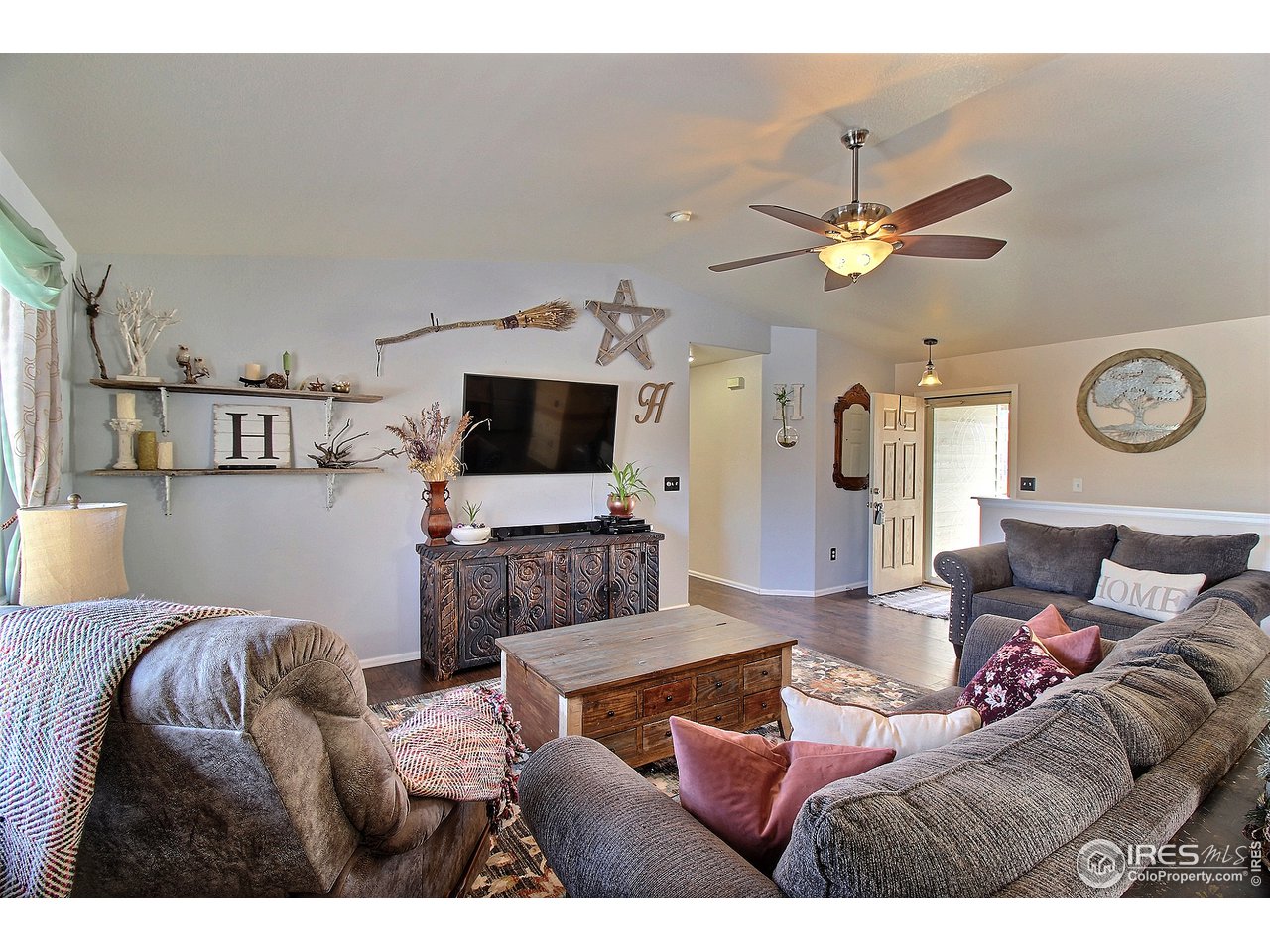 90 Summit View Road Severance, CO 80550 - Photo 6 of 24 Living Room