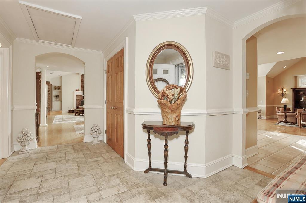 20 Spring Valley Road Montvale, NJ 07645 - Photo 11 of 33