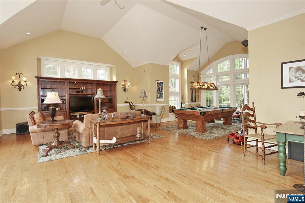 20 Spring Valley Road Montvale, NJ 07645 - Photo 12 of 33
