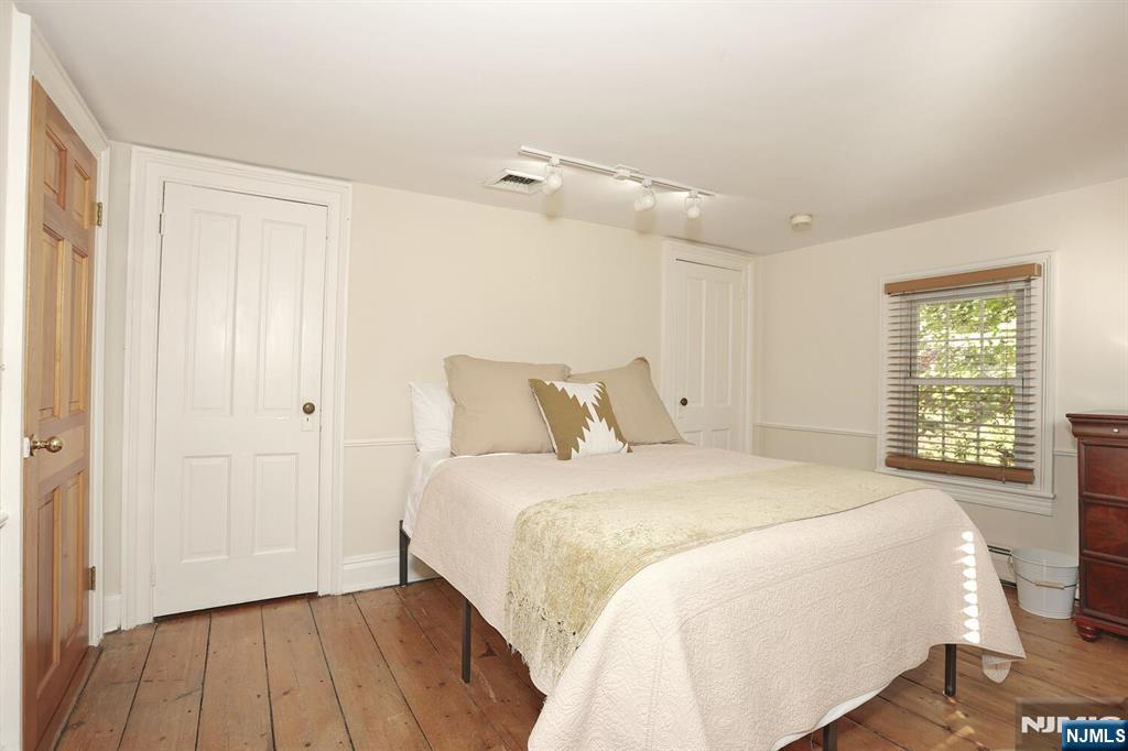 20 Spring Valley Road Montvale, NJ 07645 - Photo 19 of 33