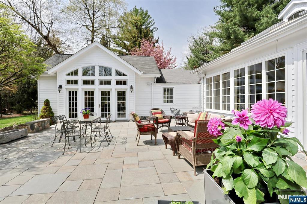 20 Spring Valley Road Montvale, NJ 07645 - Photo 23 of 33