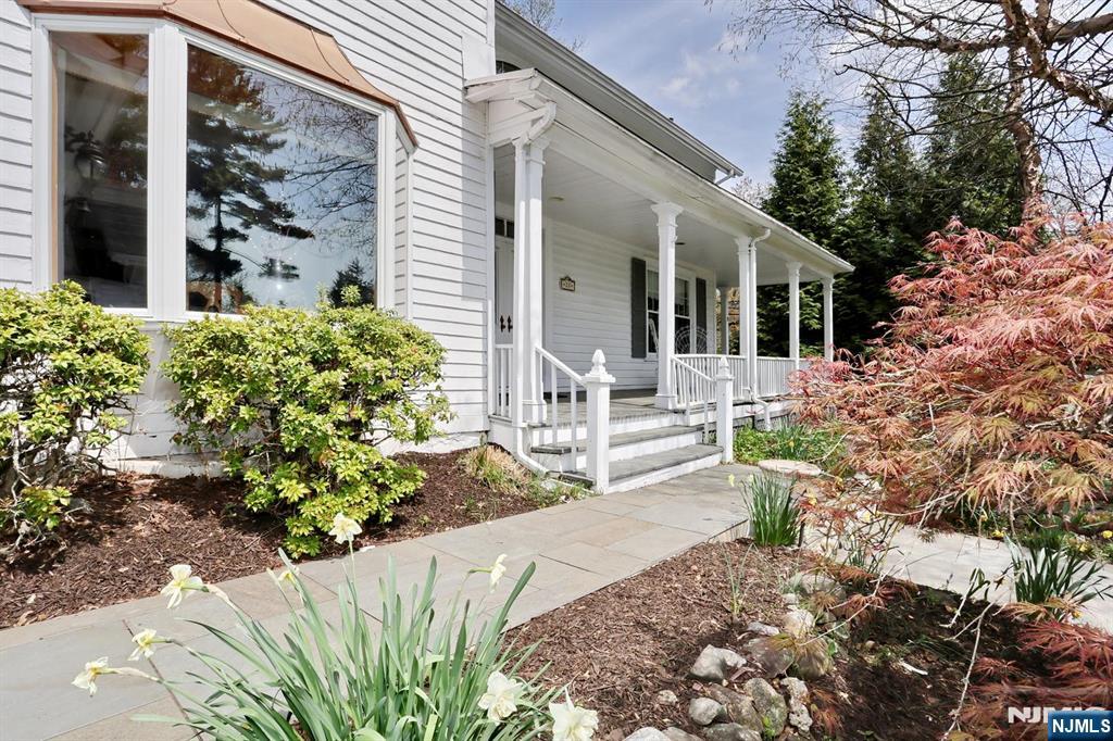 20 Spring Valley Road Montvale, NJ 07645 - Photo 26 of 33