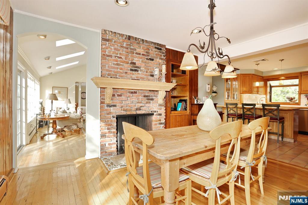 20 Spring Valley Road Montvale, NJ 07645 - Photo 5 of 33